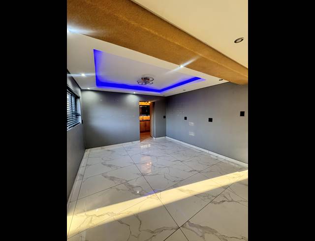 4 BEDROOM FREESTANDING FOR SALE IN MINERALIA